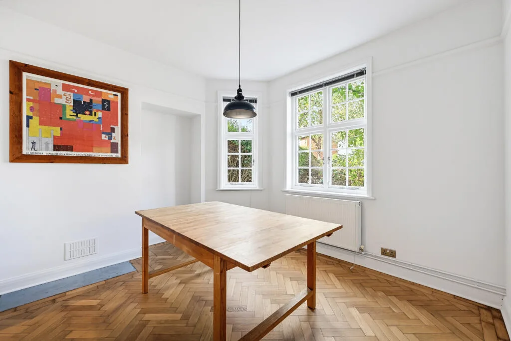 4 bedroom end of terrace house for rent