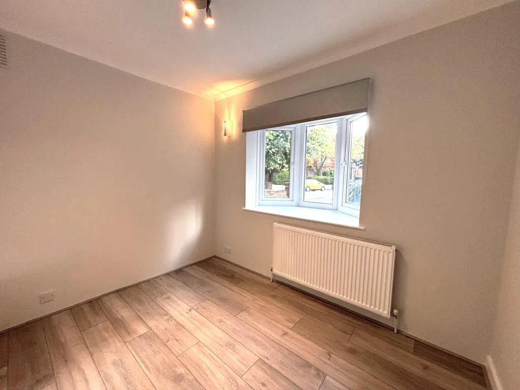 2 bedroom maisonette for rent