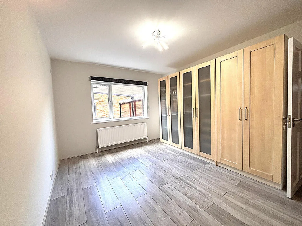 2 bedroom maisonette for rent