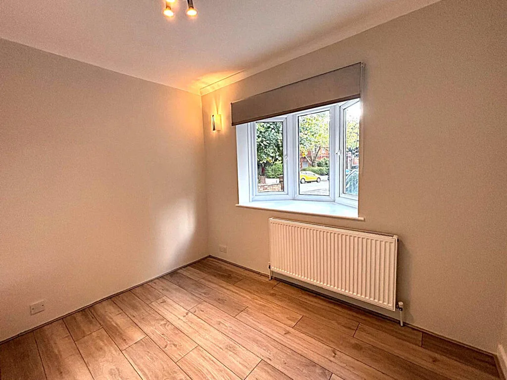 2 bedroom maisonette for rent