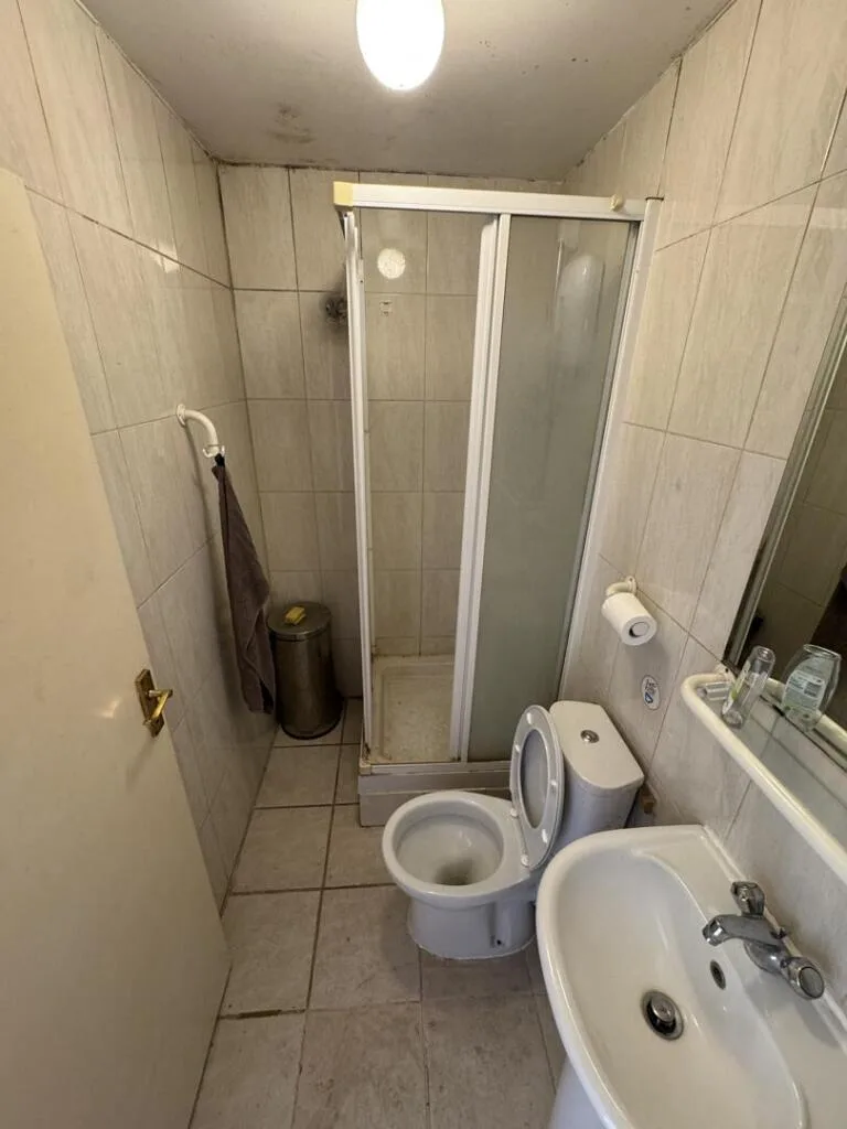 1 bedroom house for rent