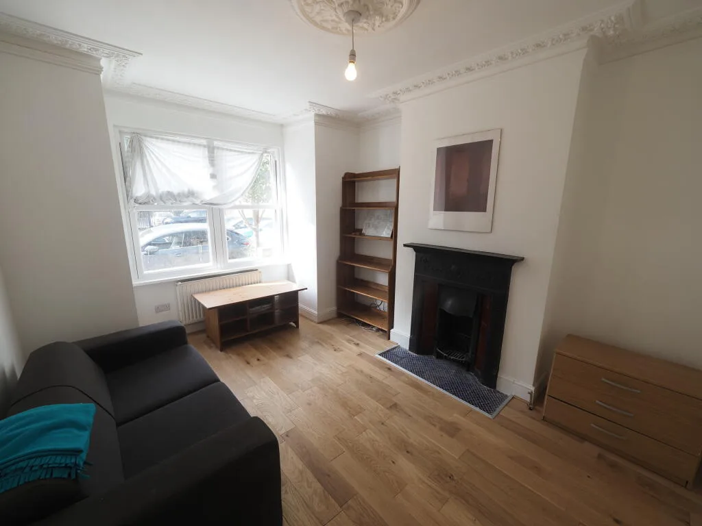 5 bedroom house for rent