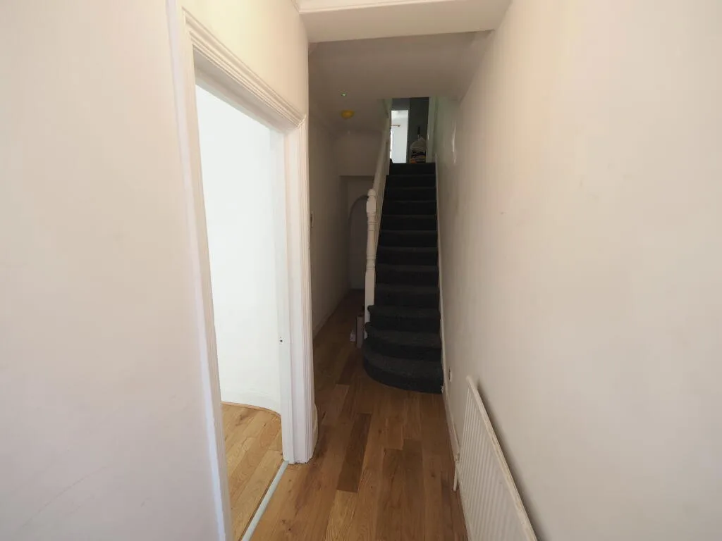 5 bedroom house for rent