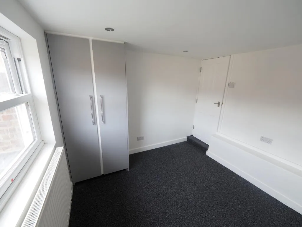 5 bedroom house for rent