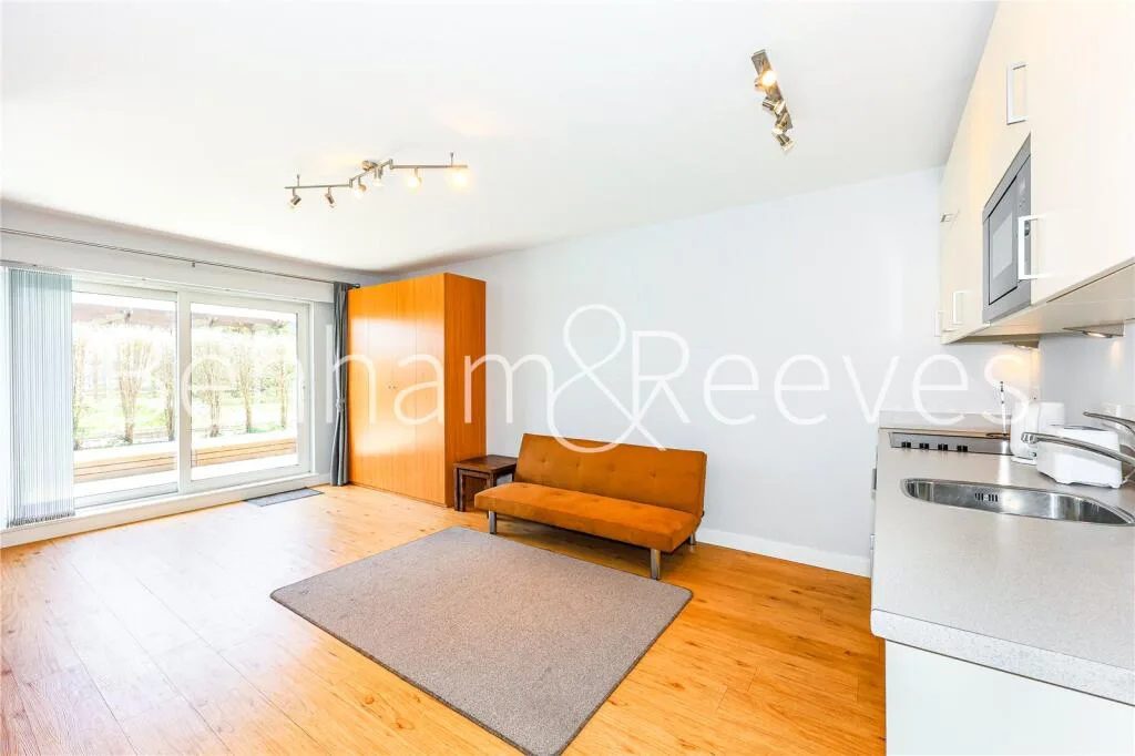 Studio apartment for rent