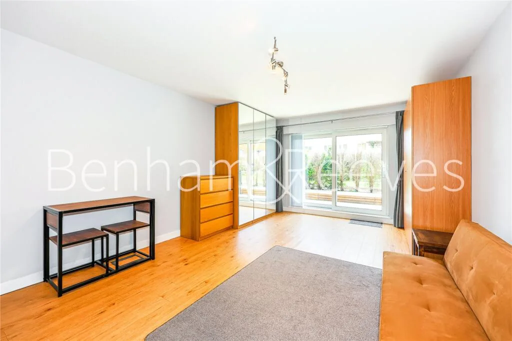 Studio apartment for rent