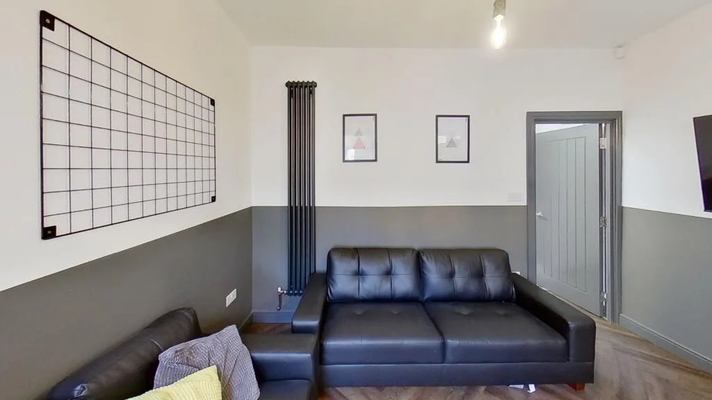 5 bedroom terraced house for rent