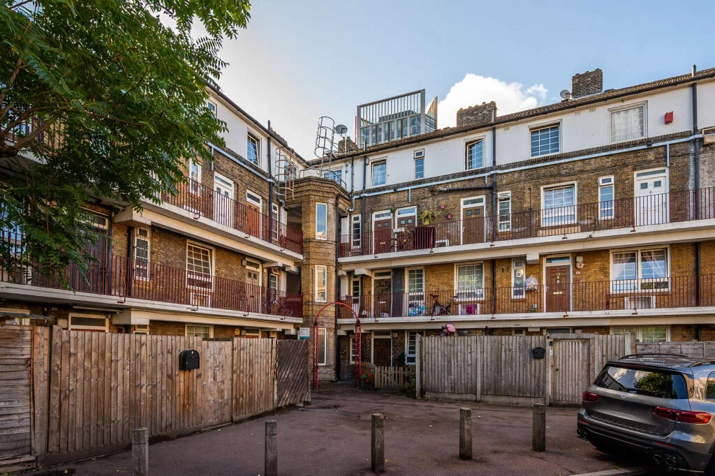 3 bedroom flat for rent
