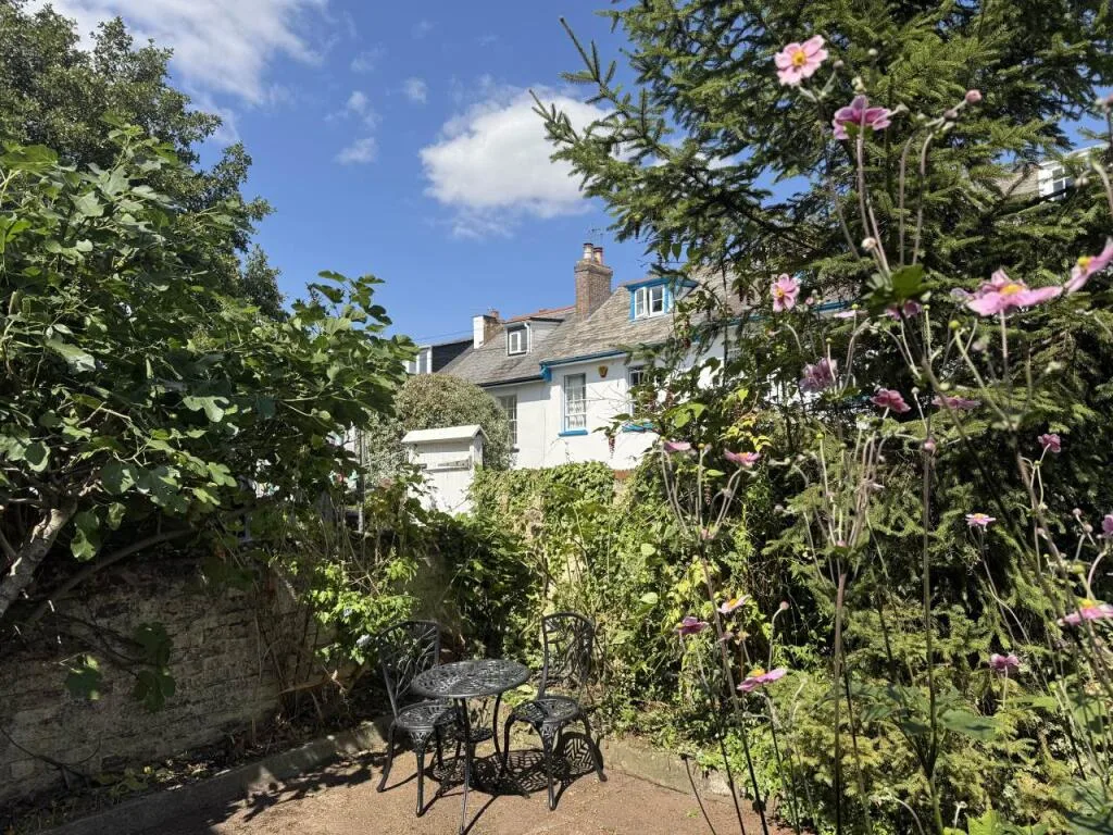 4 bedroom house for rent