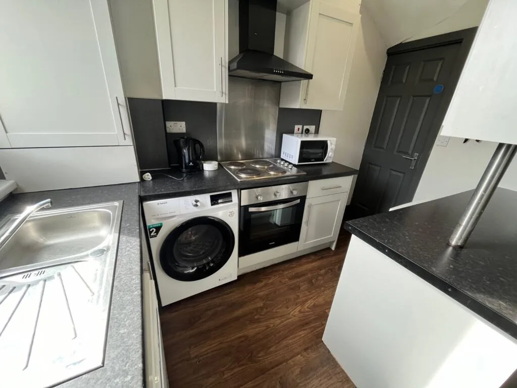 4 bedroom terraced house for rent
