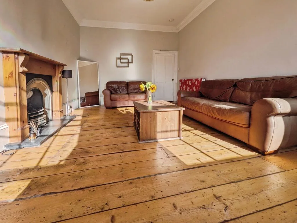 3 bedroom flat for rent