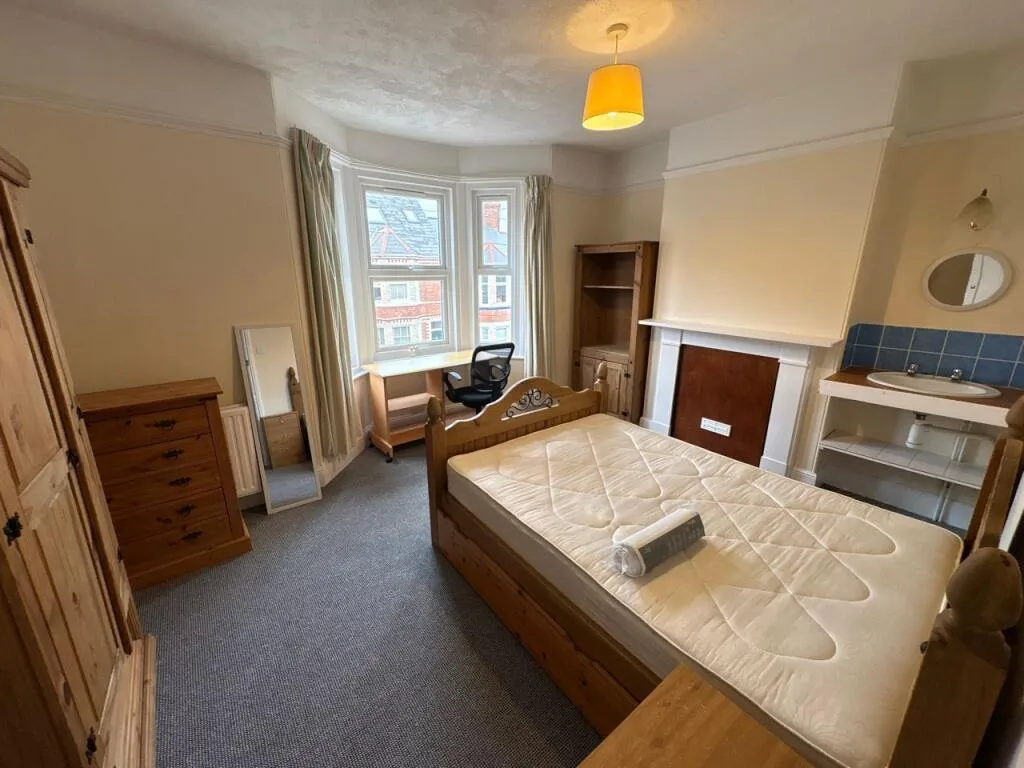 4 bedroom terraced house for rent