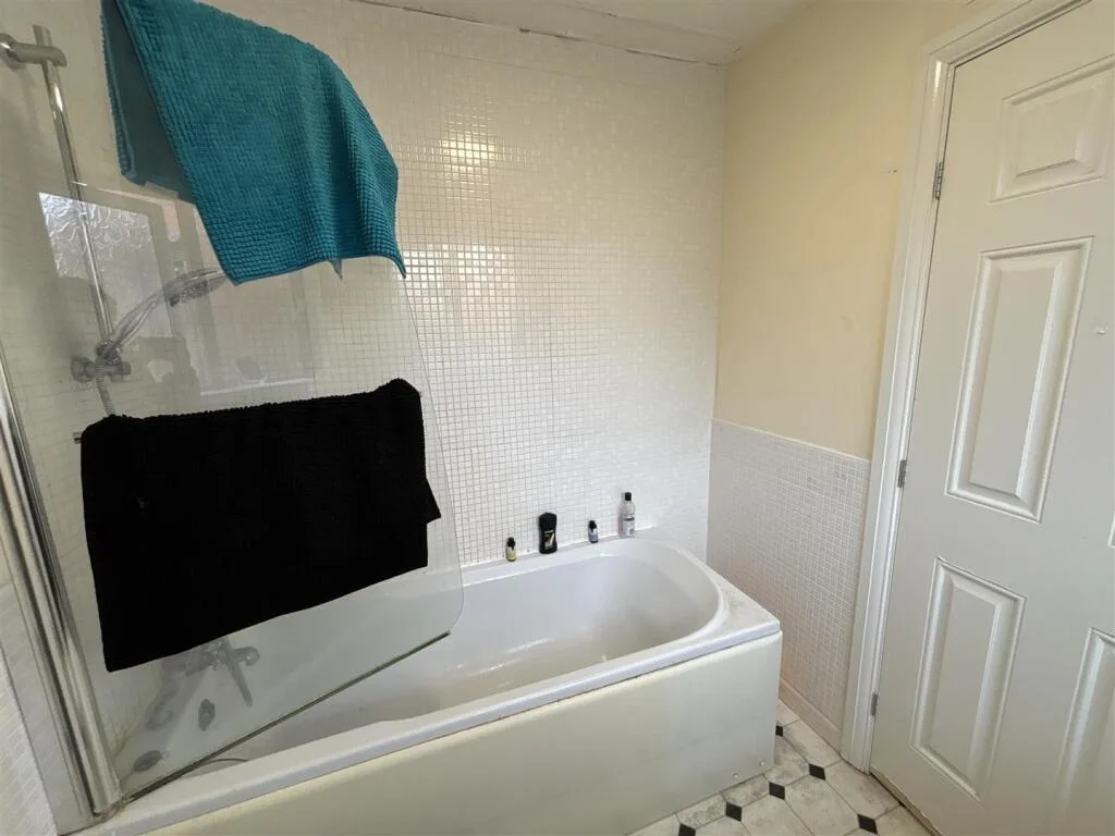 4 bedroom house for rent