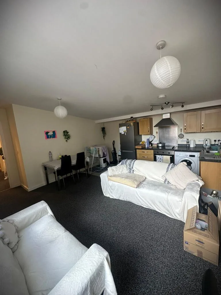 2 bedroom flat for rent