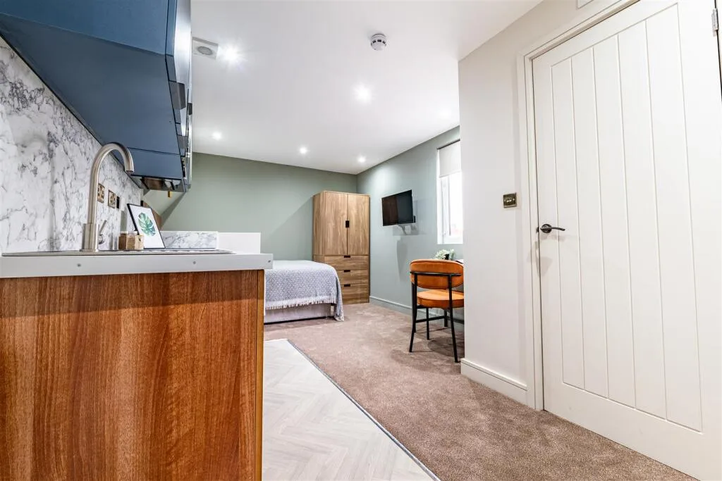Studio flat for rent