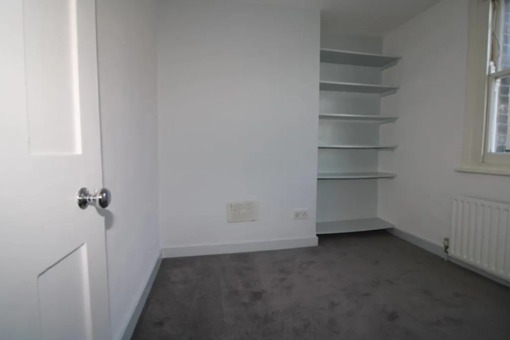 2 bedroom terraced house for rent