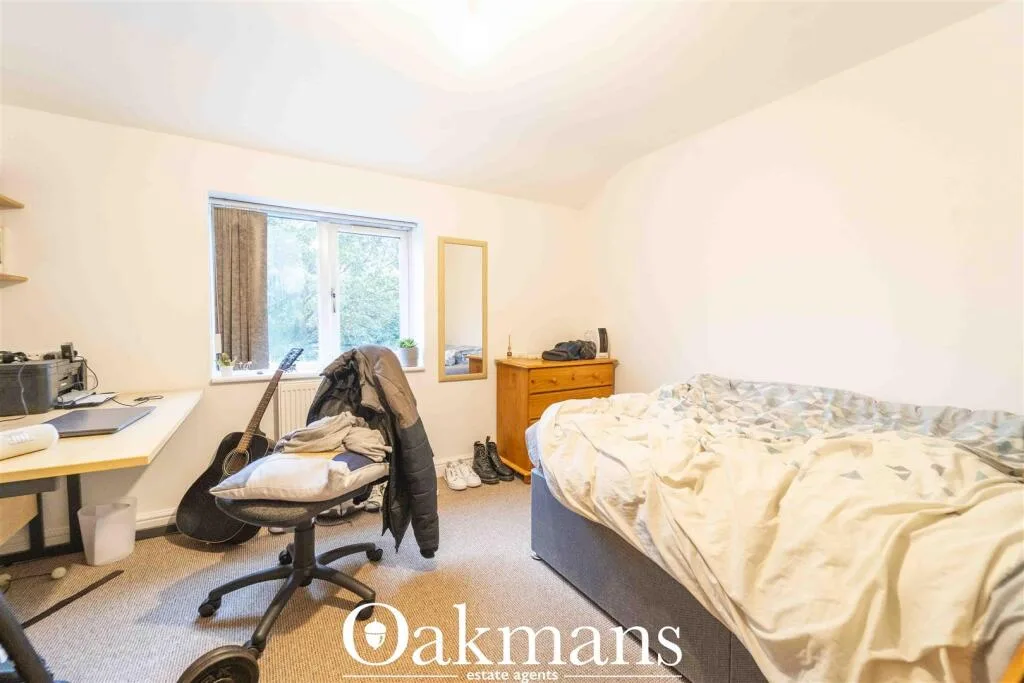 9 bedroom house for rent