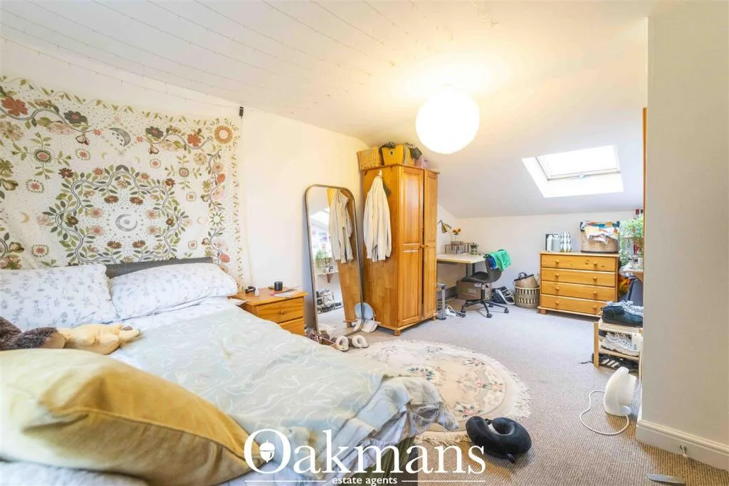 9 bedroom house for rent