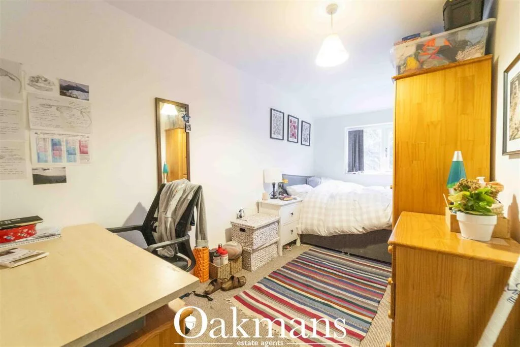 9 bedroom house for rent