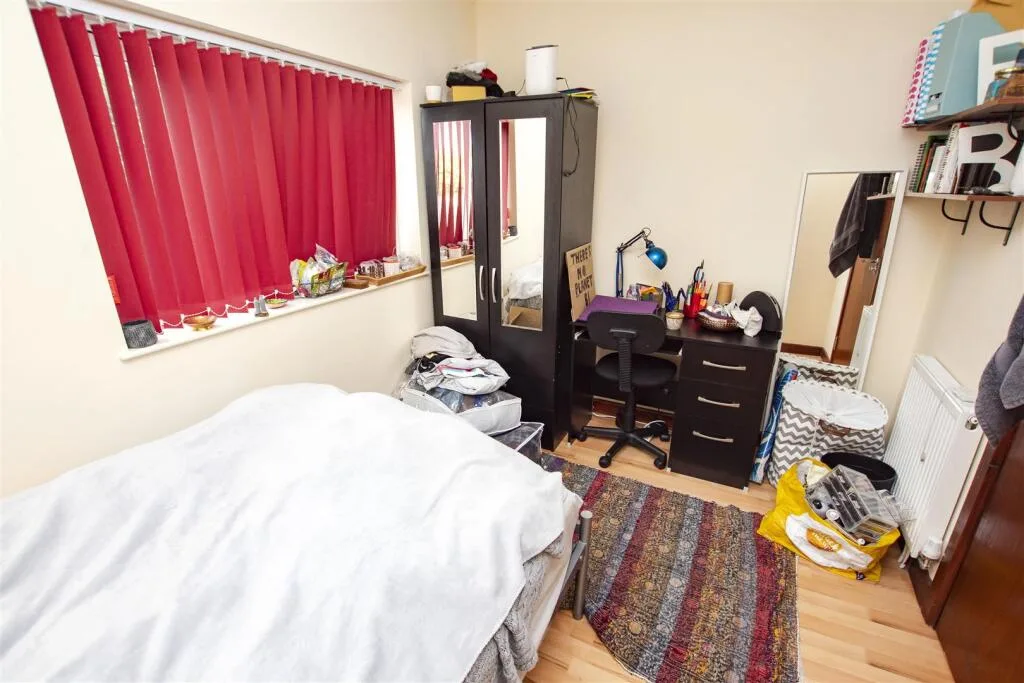 5 bedroom house for rent