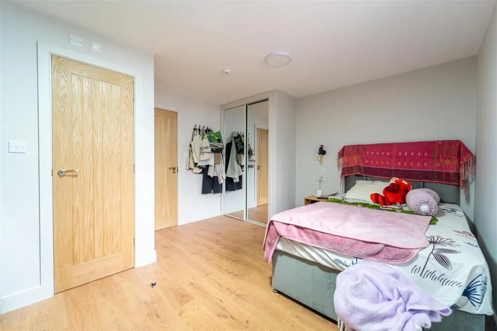 5 bedroom house for rent