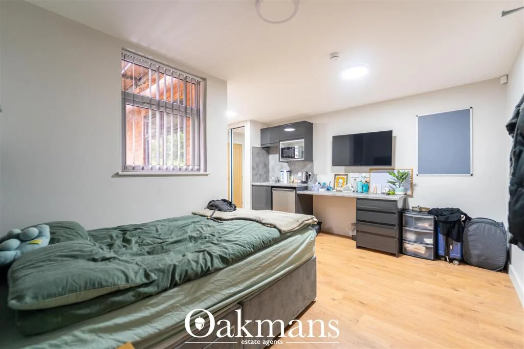 5 bedroom house for rent