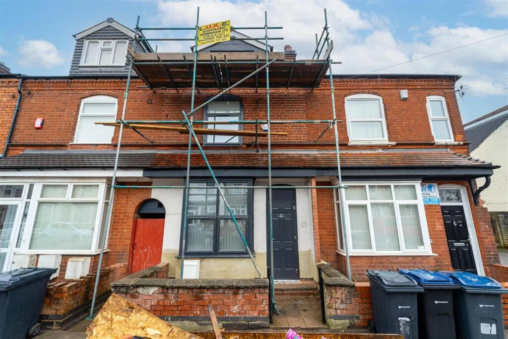 5 bedroom house for rent
