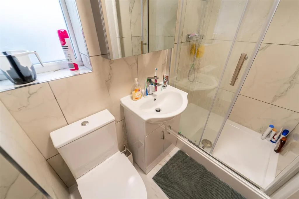 5 bedroom house for rent