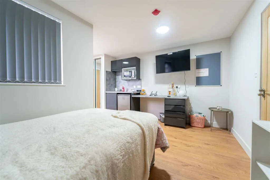 5 bedroom house for rent