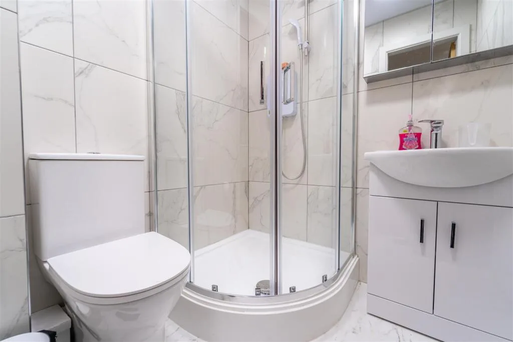 5 bedroom house for rent