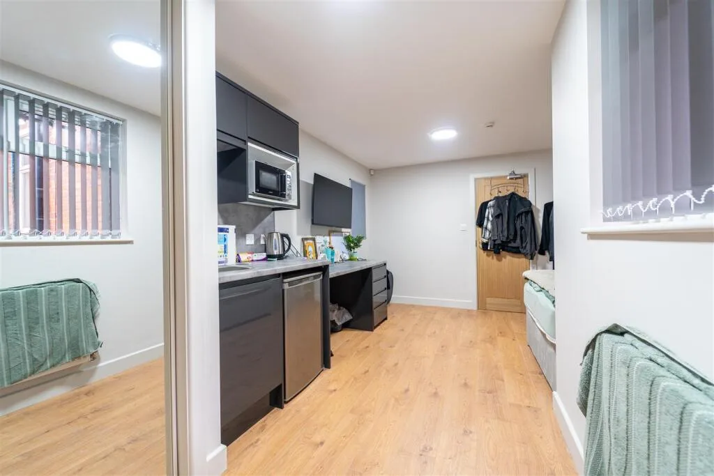 5 bedroom house for rent