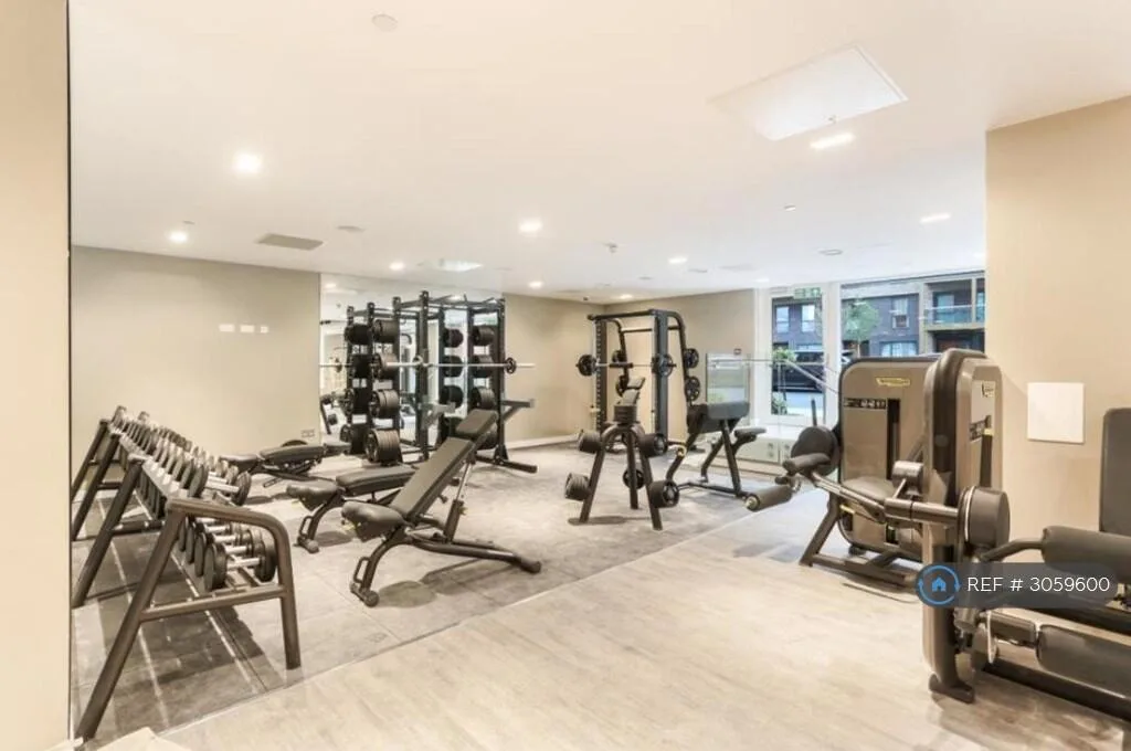 2 bedroom penthouse for rent