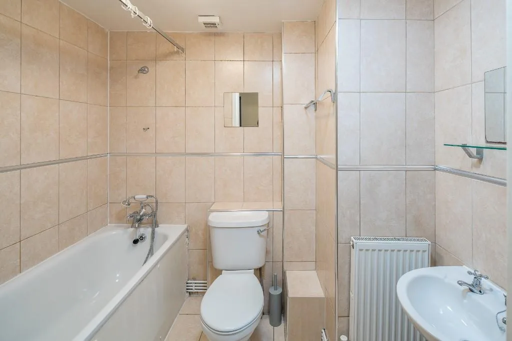 3 bedroom apartment for rent