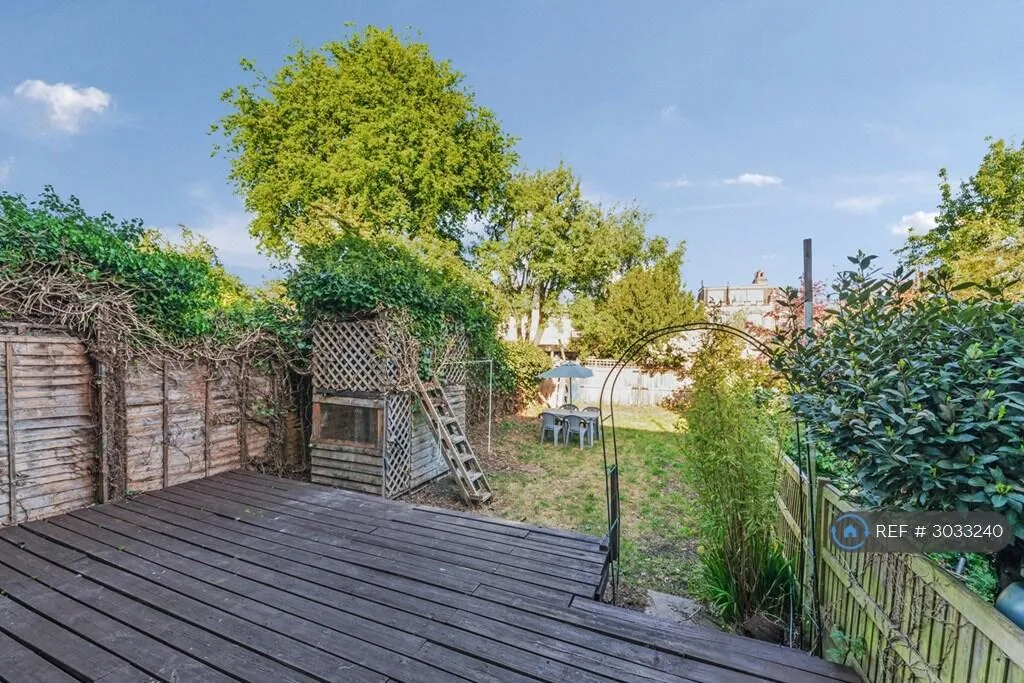 2 bedroom flat for rent