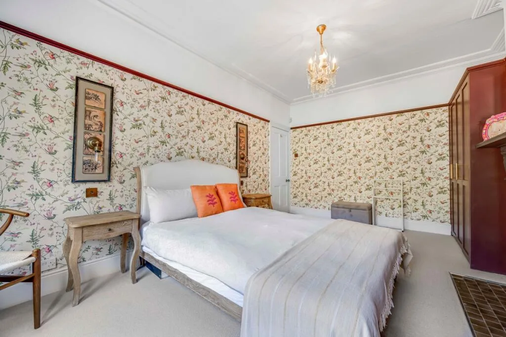 5 bedroom house for rent