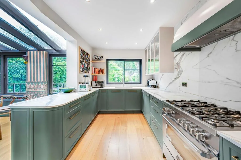 5 bedroom house for rent