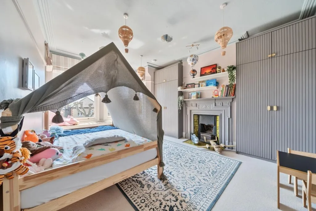 5 bedroom house for rent