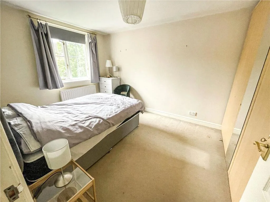 3 bedroom semi-detached house for rent