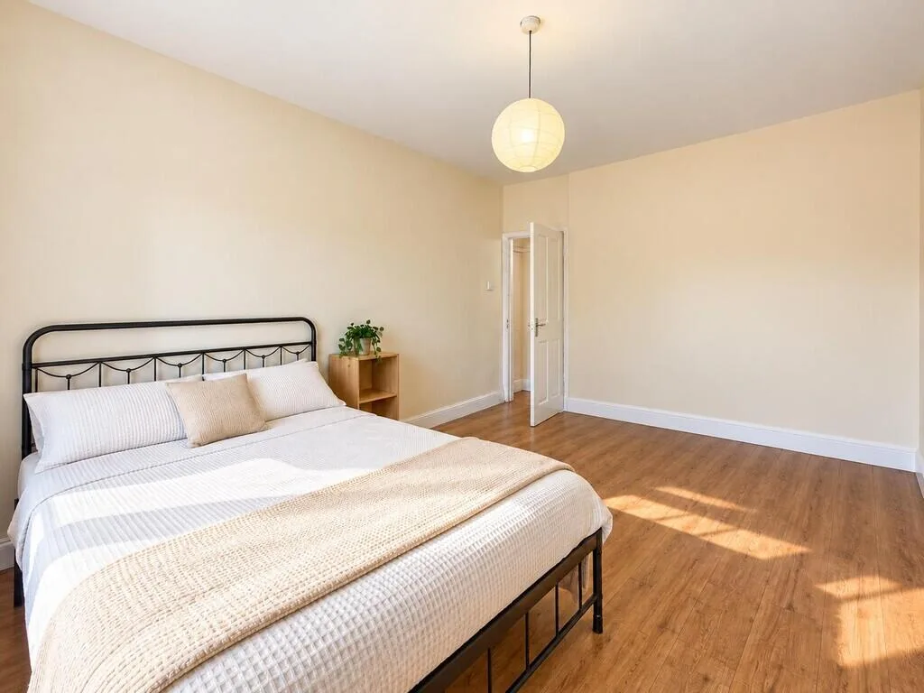 2 bedroom maisonette for rent