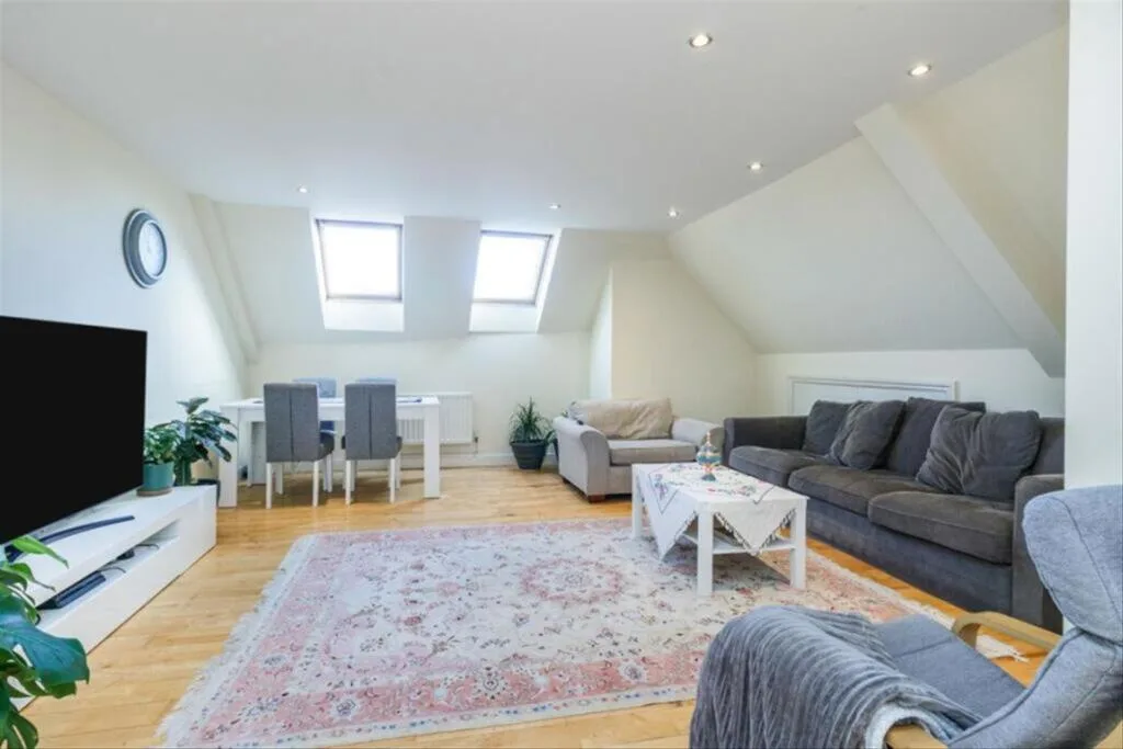2 bedroom flat for rent