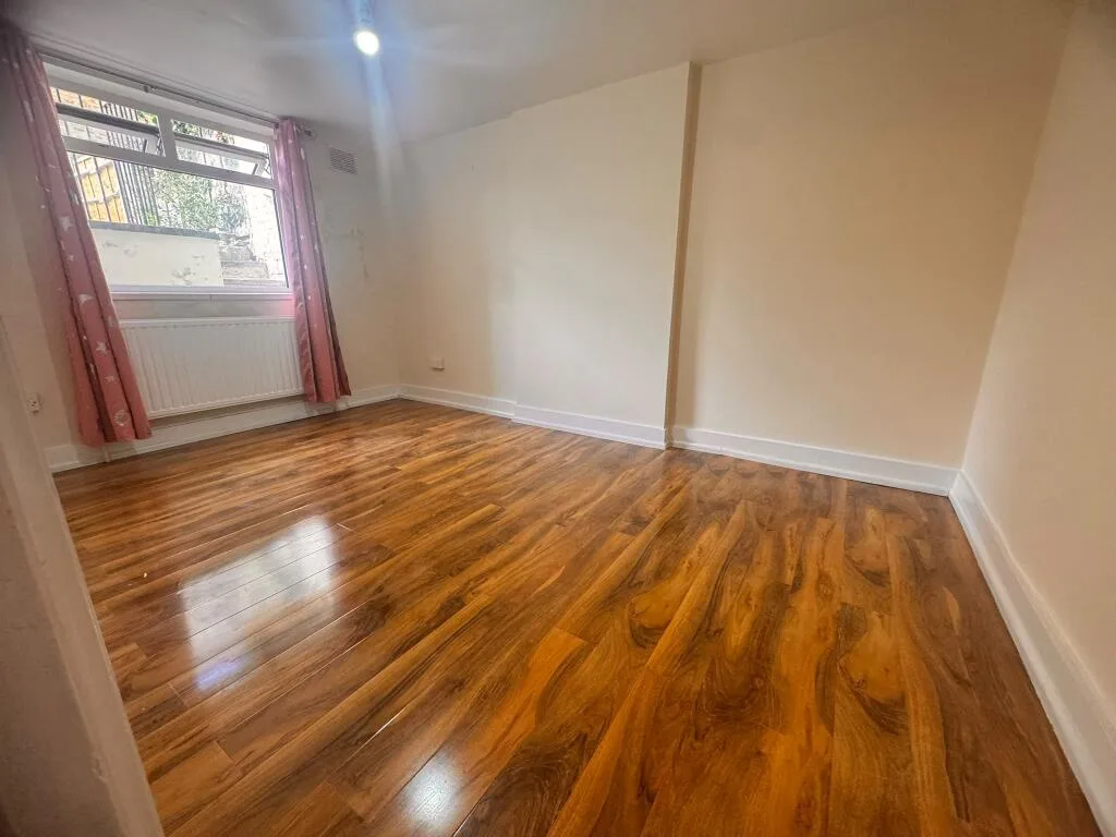 2 bedroom ground floor flat for rent