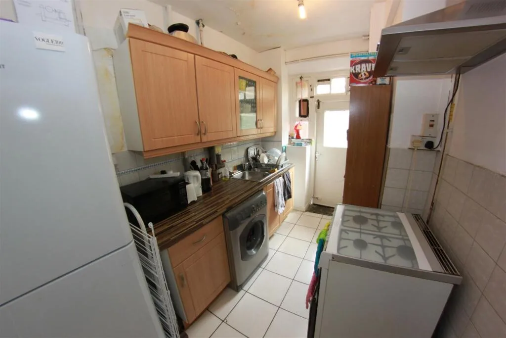 4 bedroom flat for rent
