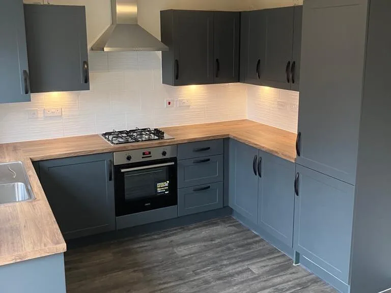 3 bedroom semi-detached house for rent