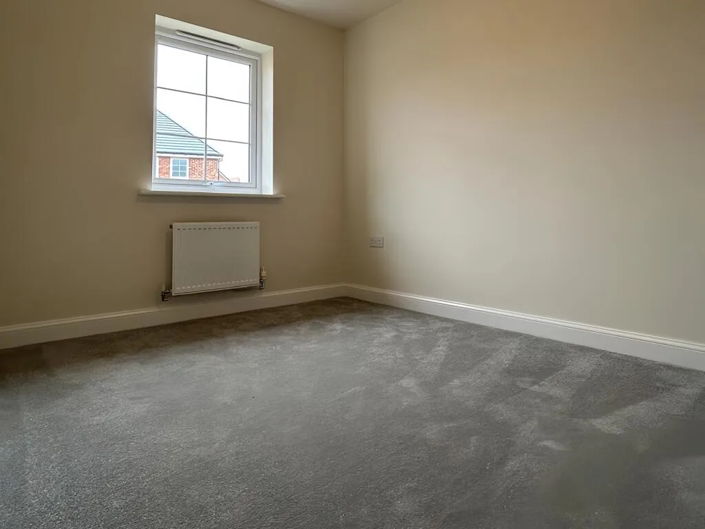 3 bedroom semi-detached house for rent
