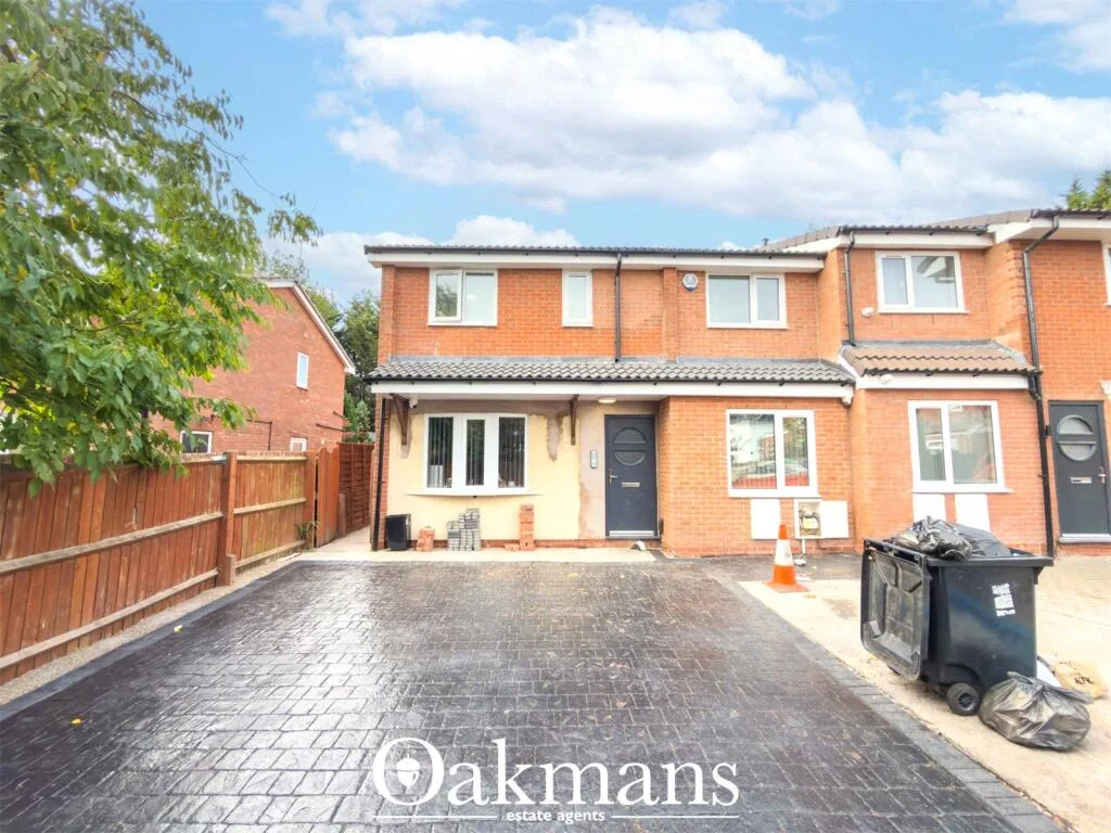 8 bedroom detached house for rent