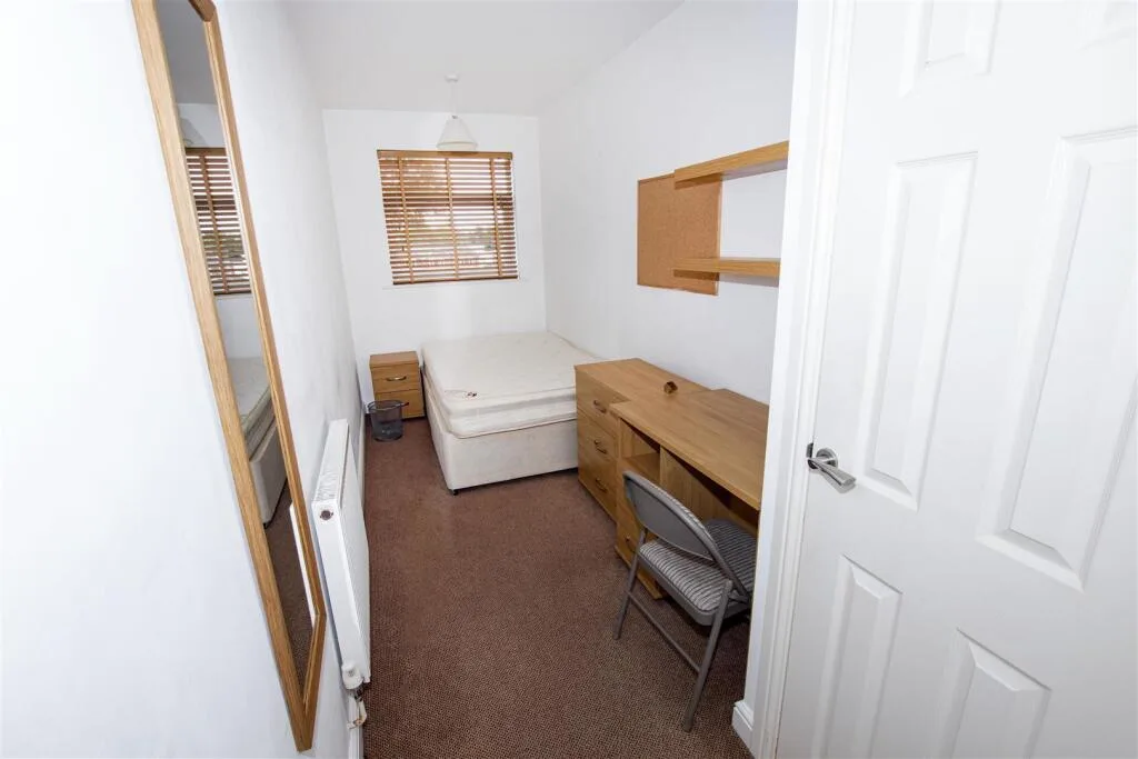 7 bedroom property for rent