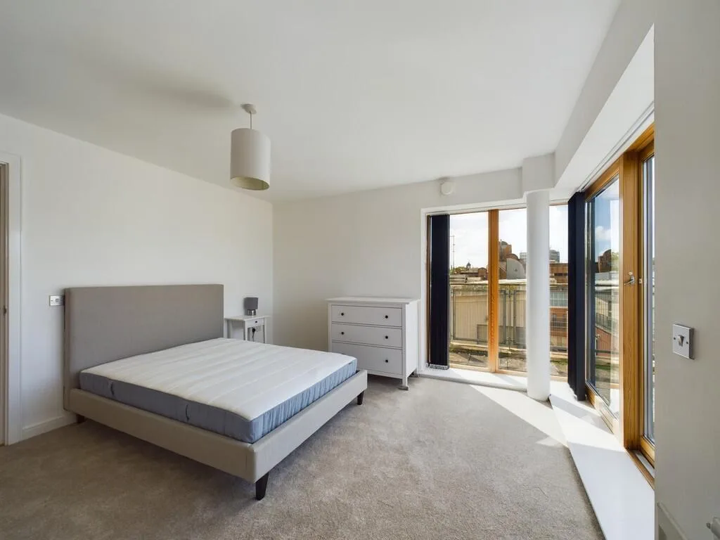 2 bedroom penthouse for rent