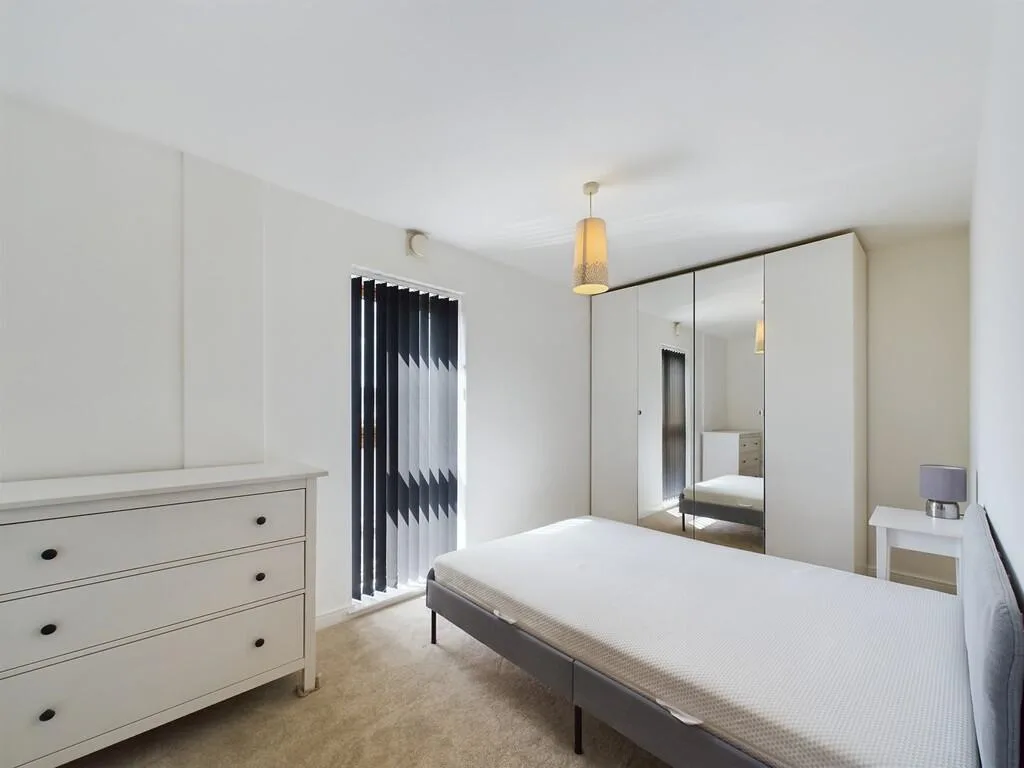 2 bedroom penthouse for rent