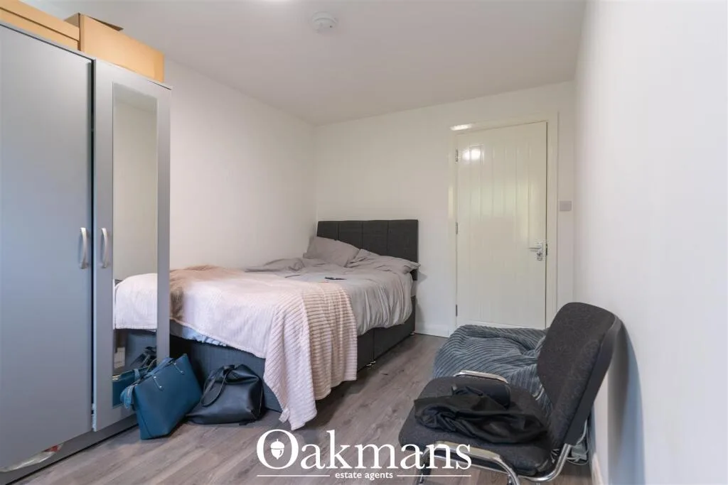 5 bedroom house for rent