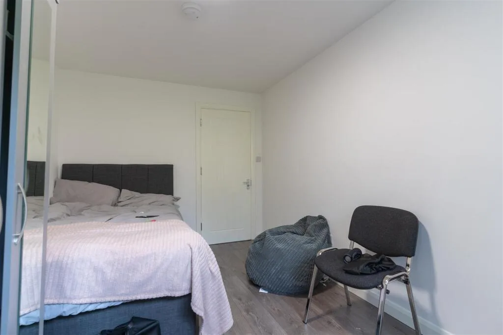 5 bedroom house for rent